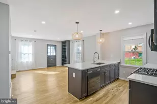 5758 Biscayne Dr, Alexandria, VA 22303 - Photo 7