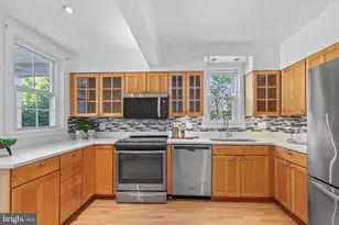 2816 W George Mason Rd, Falls Church, VA 22042 - Photo 13
