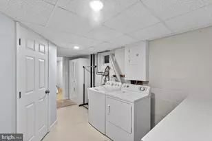 6710 Sydenstricker Rd, Springfield, VA 22152 - Photo 41