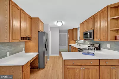 6710 Sydenstricker Road, Springfield, VA 22152 - Photo 7