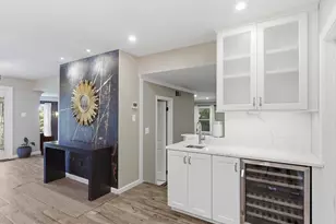 11108 Lochinver Ln, Oakton, VA 22124 - Photo 7