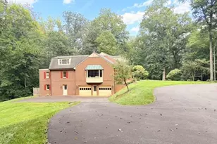 9187 Old Dominion Dr, McLean, VA 22102 - Photo 31