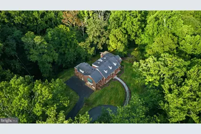 9187 Old Dominion Drive, McLean, VA 22102 - Photo 23