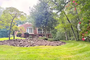 9187 Old Dominion Dr, McLean, VA 22102 - Photo 33