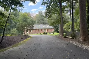 9187 Old Dominion Dr, McLean, VA 22102 - Photo 29