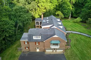 9187 Old Dominion Dr, McLean, VA 22102 - Photo 11