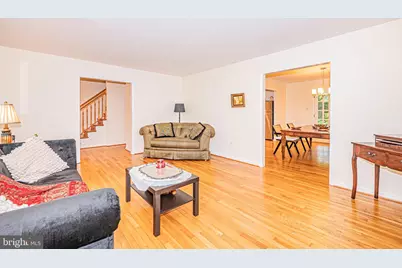 7111 Cheshire Court, Alexandria, VA 22307 - Photo 5