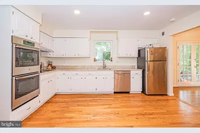 7111 Cheshire Court, Alexandria, VA 22307 - Photo 11