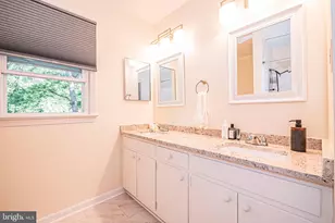 7111 Cheshire Ct, Alexandria, VA 22307 - Photo 21