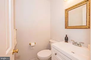 7111 Cheshire Ct, Alexandria, VA 22307 - Photo 17