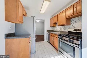 5608 Bloomfield Dr, Alexandria, VA 22312 - Photo 15