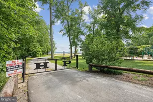 11724 River Dr, Lorton, VA 22079 - Photo 71