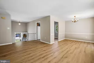 7706 Carrleigh Pkwy, Springfield, VA 22152 - Photo 7