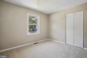 7706 Carrleigh Pkwy, Springfield, VA 22152 - Photo 25