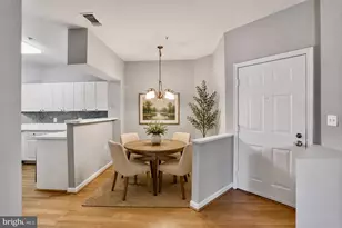 2110 Highcourt Ln, Herndon, VA 20170 - Photo 9