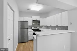 2110 Highcourt Ln, Herndon, VA 20170 - Photo 11