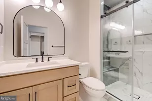 1111 Lakewood Dr SW, Vienna, VA 22180 - Photo 37