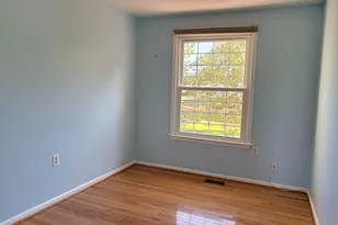 13236 Grand Jct Dr, Fairfax, VA 22033 - Photo 11