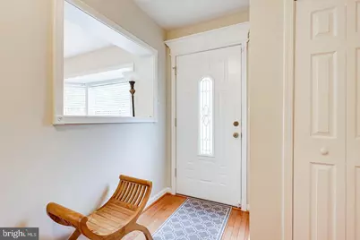 6295 Hillary Court, Alexandria, VA 22315 - Photo 5