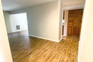 1646 Parkcrest Cir, Reston, VA 20190 - Photo 13