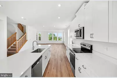 13704 Aviation Place, Herndon, VA 20171 - Photo 3