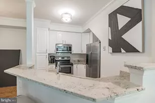 8320 Sanderling Way, Lorton, VA 22079 - Photo 7