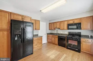 7978 Revenna Ln, Springfield, VA 22153 - Photo 7