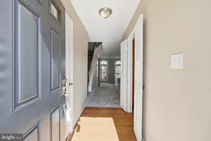 7978 Revenna Ln, Springfield, VA 22153 - Photo 5