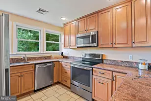 1438 Waggaman Cir, McLean, VA 22101 - Photo 9