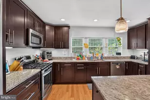 4725 Springbrook Dr, Annandale, VA 22003 - Photo 21