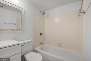 10223 Valentino Dr, Oakton, VA 22124 - Photo 27