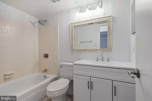 10223 Valentino Dr, Oakton, VA 22124 - Photo 23