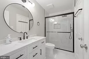 8108 Clifforest Dr, Springfield, VA 22153 - Photo 19