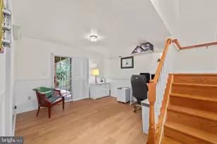 3025 Barden Oaks Ct, Oakton, VA 22124 - Photo 5