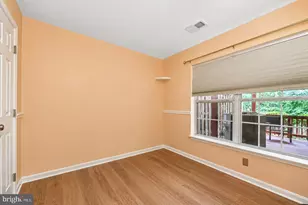 3025 Barden Oaks Ct, Oakton, VA 22124 - Photo 9