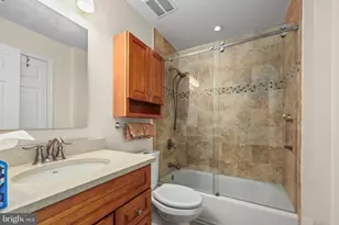3025 Barden Oaks Ct, Oakton, VA 22124 - Photo 33