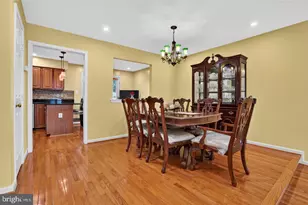 6888 Kerrywood Cir, Centreville, VA 20121 - Photo 9