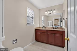 6888 Kerrywood Cir, Centreville, VA 20121 - Photo 17