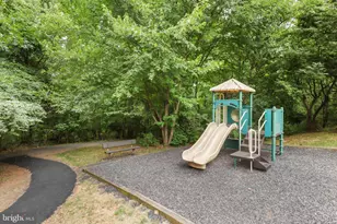 2524 Terra Cotta Cir, Herndon, VA 20171 - Photo 45