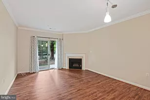 2204 Westcourt Ln, Herndon, VA 20170 - Photo 5