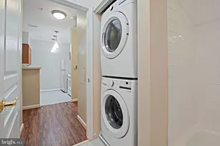 2204 Westcourt Ln, Herndon, VA 20170 - Photo 13