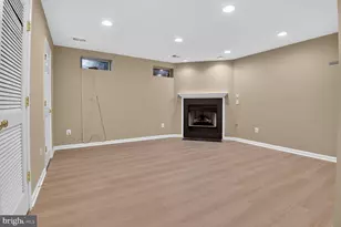 4129 Grover Glen Ct, Fairfax, VA 22030 - Photo 7