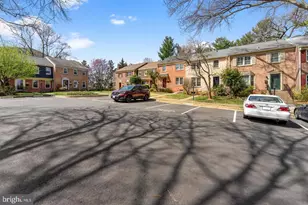 1808 Golf View Ct, Reston, VA 20190 - Photo 3