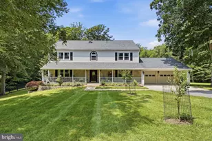 10834 Henderson Rd, Fairfax Station, VA 22039 - Photo 5