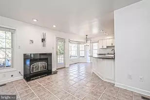 12700 Dogwood Hills Ln, Fairfax, VA 22033 - Photo 13