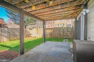12700 Dogwood Hills Ln, Fairfax, VA 22033 - Photo 31