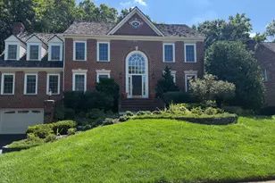 8811 Surrey Ct, Alexandria, VA 22309 - Photo 1
