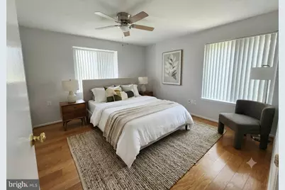 9730 Kingsbridge Drive #301, Fairfax, VA 22031 - Photo 7
