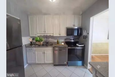 9730 Kingsbridge Drive #301, Fairfax, VA 22031 - Photo 5