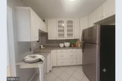 9730 Kingsbridge Drive #301, Fairfax, VA 22031 - Photo 5